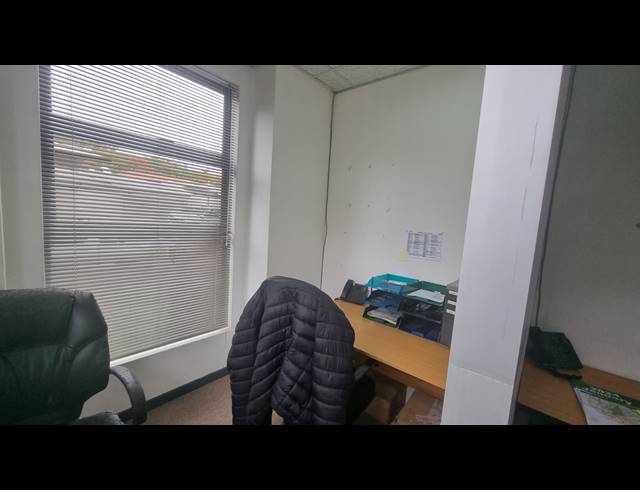 107M² OFFICE FOR SALE IN NELSPRUIT CENTRAL